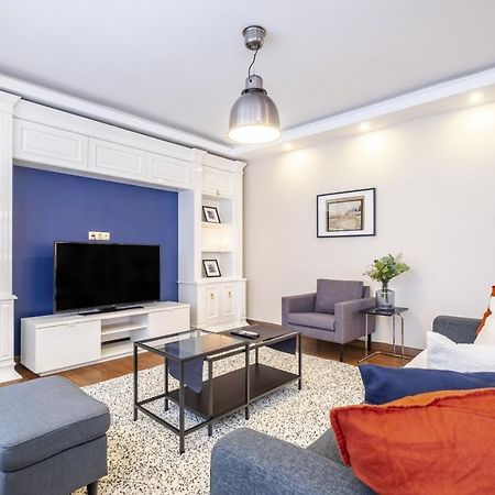 Captivating Flat With Balcony Near Besiktas Pier Leilighet Istanbul Eksteriør bilde