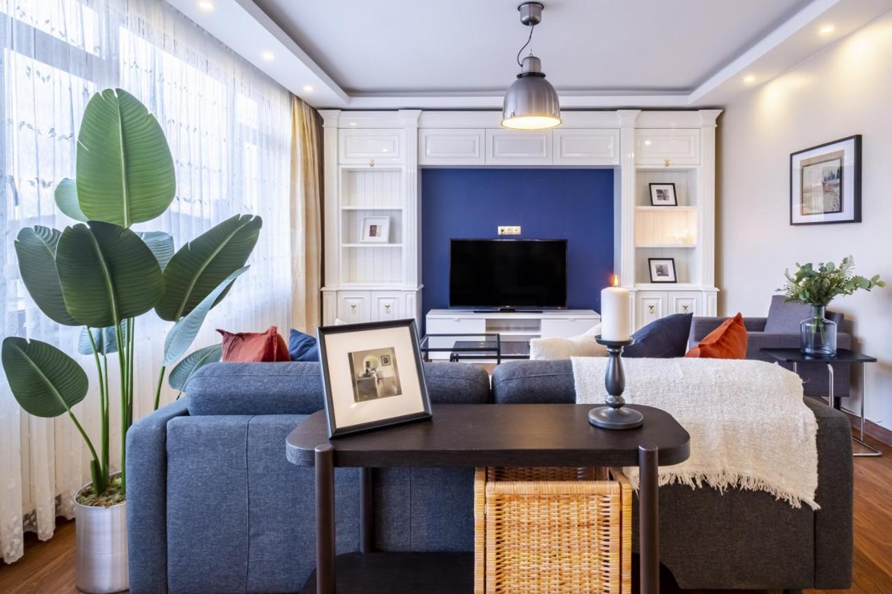 Captivating Flat With Balcony Near Besiktas Pier Leilighet Istanbul Eksteriør bilde
